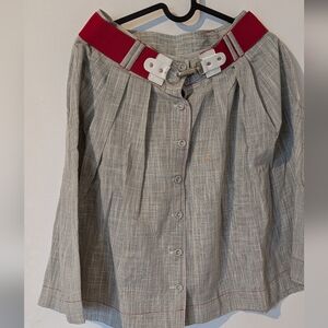 Light Gray Button-Front Pleated Skirt with Subtle Red Stitching